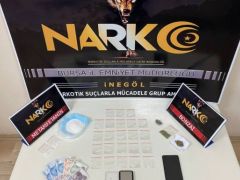 UYUŞTURUCUYU SATAMADAN POLİS YAKALADI…